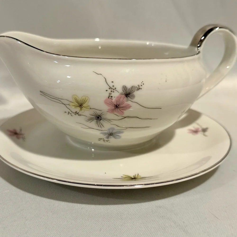 Gorgeous Bavaria Gravy Boat Porcelain Pastel Flowers Pink Germany Hertel-Jacob